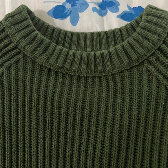 Southern Tide Men’s Forest Green Crewneck Sweater - Picture 3 of 8